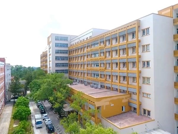 Phát hiện một cụ ông tử vong trong khuôn viên bệnh viện