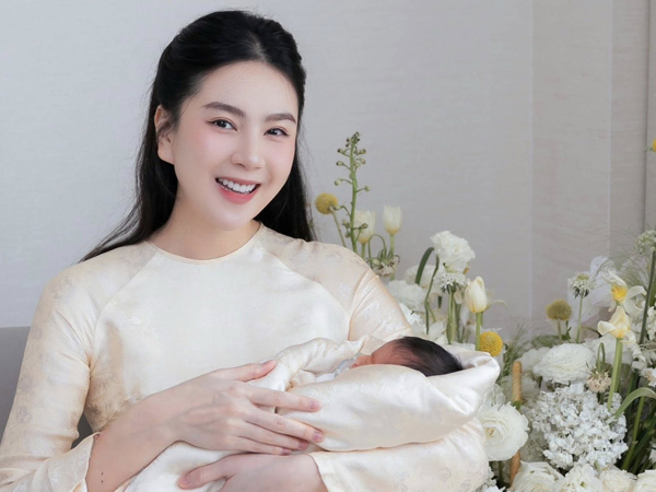 Mai Ngọc đã hạ sinh con trai đầu lòng, nhan sắc mẹ bỉm sau sinh gây ngỡ ngàng