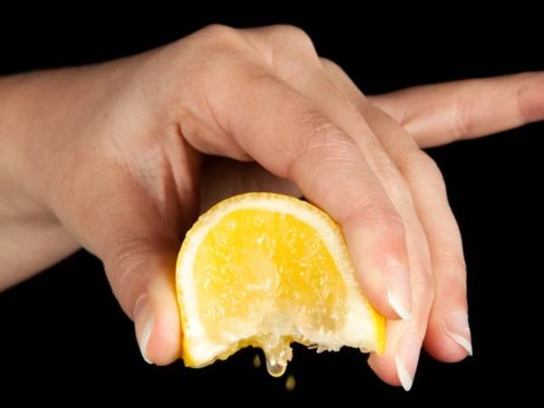 Cảnh báo: 1 trào lưu 'chữa bệnh' rầm rộ mạng xã hội có thể gây biến chứng không thể phục hồi