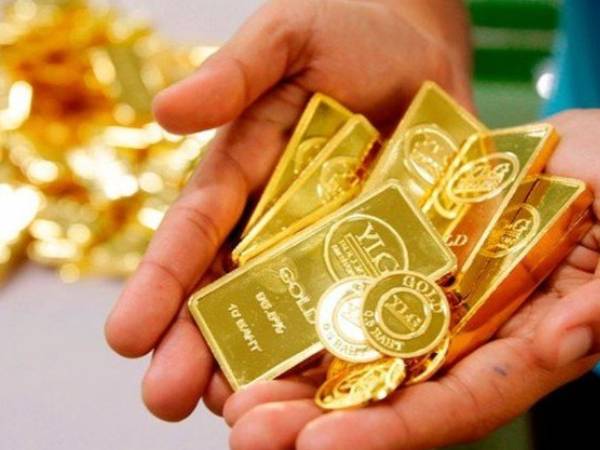 Cháu trai vay 2 cây vàng, 4 năm sau giá vàng tăng lên gần 120 triệu đồng/cây, tôi ngỡ ngàng khi cháu đưa 1 chiếc hộp nhỏ