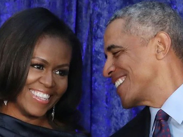 Ông Obama hiếm hoi xuất hiện cùng vợ