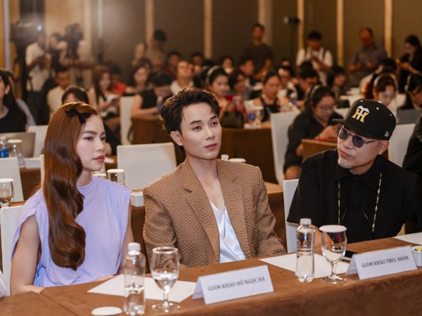 Hồ Ngọc Hà tiết lộ lý do làm giám khảo show âm nhạc mới, gán vai ác cho Trúc Nhân vì...