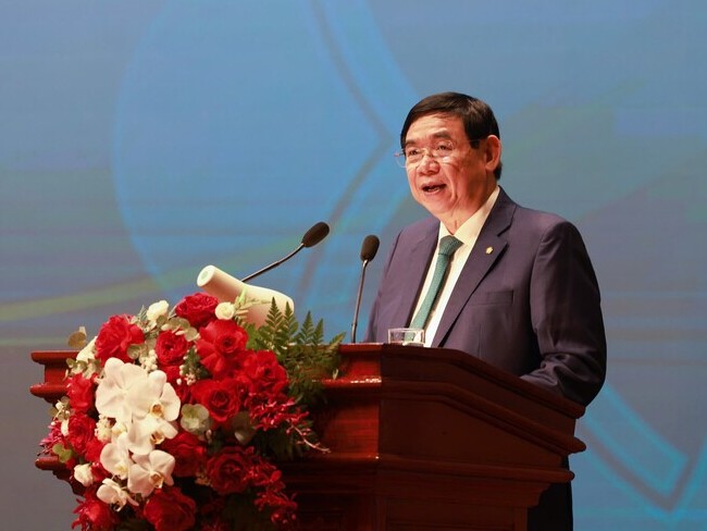 Chủ tịch Phan Đức Tú: Thuế quan của Mỹ ảnh hưởng đến 300.000 tỷ đồng dư nợ tín dụng của BIDV