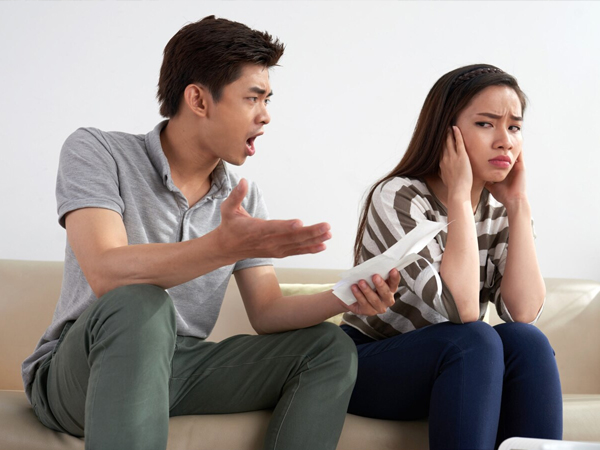 Chồng bắt vợ lo 25 triệu cho nhà nội du lịch, mặc kệ nhà ngoại