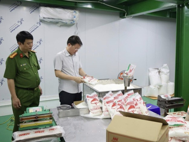 Thu hồi toàn bộ mì chính giả của Công ty Famimoto Việt Nam