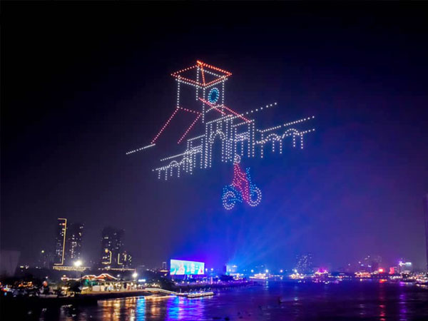Tối nay tổng duyệt trình diễn 10.500 drone trên bầu trời TPHCM