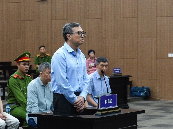 Cựu thứ trưởng Hoàng Quốc Vượng nhận án 6 năm tù