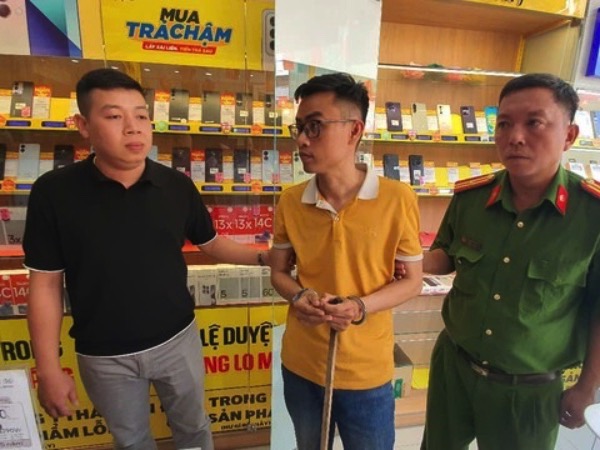 Quản lý cửa hàng Điện Máy Xanh ở Đắk Nông đột nhập cửa hàng Điện Máy Xanh ở Đắk Lắk