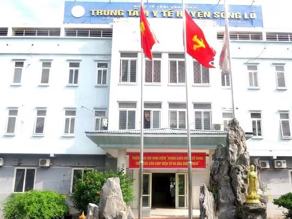 Xác minh cháu bé 7 tuổi tử vong ở Trung tâm y tế
