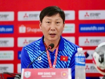 HLV Kim Sang-sik nhận tin dữ từ 'phán quyết' của LĐBĐ Indonesia trước trận đấu đặc biệt
