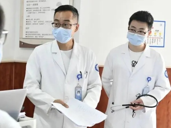 Hai chị em lần lượt hỏng thận: Bác sĩ thốt lên 'dùng thứ này không khác gì bơm độc vào người'