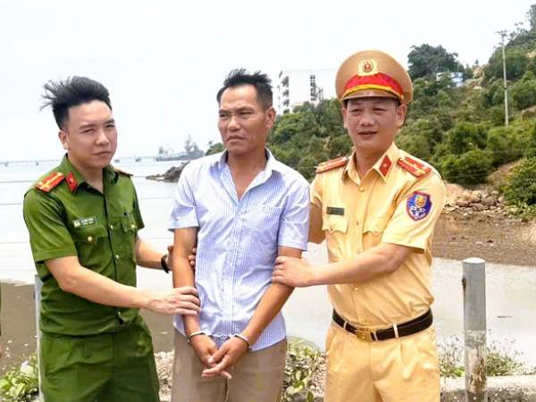 Bị truy nã về tội chứa mại dâm ở Đồng Nai, trốn ra tới Thanh Hóa