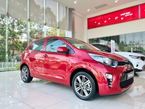 Giá lăn bánh Kia Morning mới nhất rẻ chưa từng có, giảm kịch sàn, Hyundai Grand i10 'đối mặt' nỗi lo doanh số