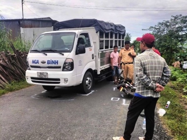 Vụ nổ súng ở Vĩnh Long: Nguyên Trưởng Công an huyện khẳng định không có quan hệ với tài xế xe tải