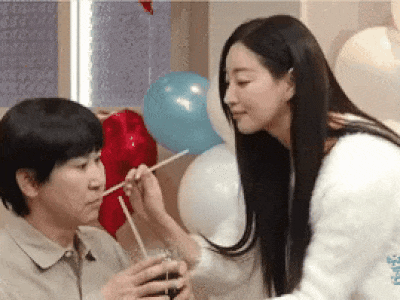 Hành động quá đỗi phản cảm khiến Hoa hậu bốc lửa nhất Hàn Quốc nhận 'rổ gạch đá' ngay khi trở lại