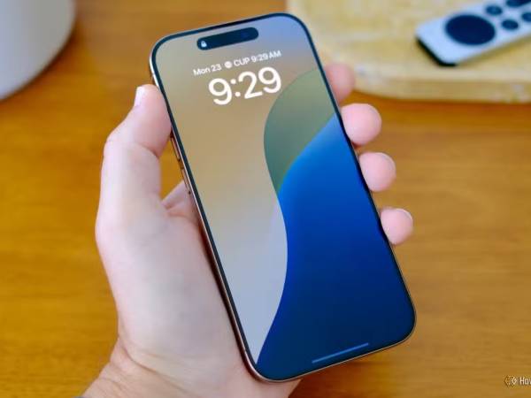 Không chờ được iPhone 17, nên mua iPhone 16 hay iPhone 15?