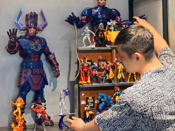 Chàng trai chi hơn nửa tỉ đồng cho bộ sưu tập 'những người bạn nhựa'