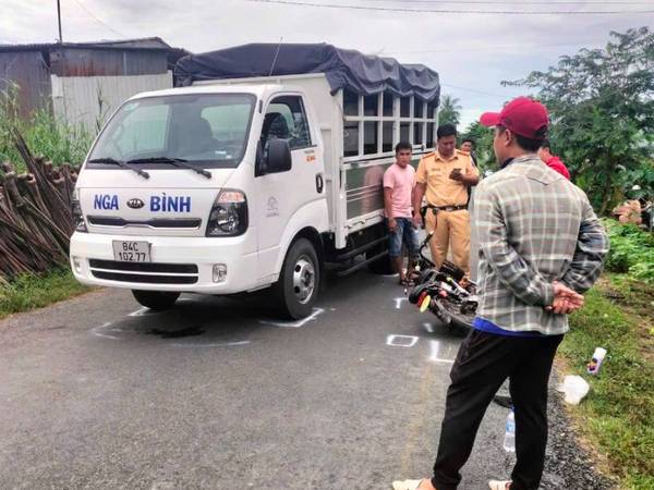 Vụ bắn người rồi tự sát ở Vĩnh Long: Tài xế xe tải có lỗi trong cái chết của bé gái