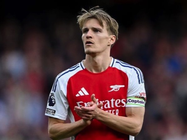 Odegaard làm 'điều đặc biệt' dành cho người hâm mộ Arsenal trước trận lượt về với PSG