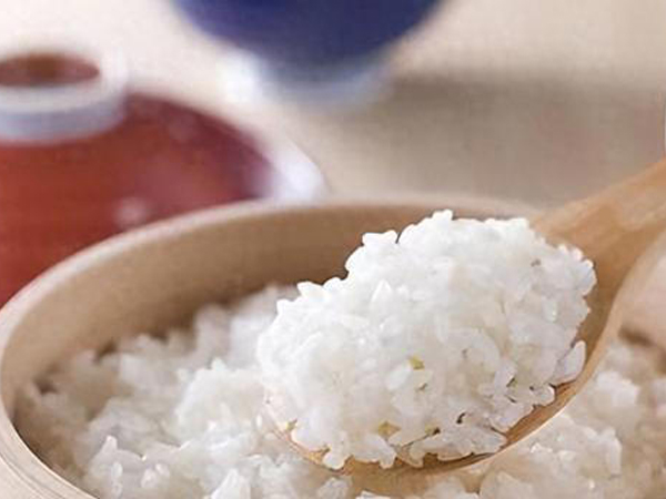Người phụ nữ 49 tuổi nhất quyết ăn cơm nguội mỗi ngày, 6 tháng sau nhận kết quả bất ngờ