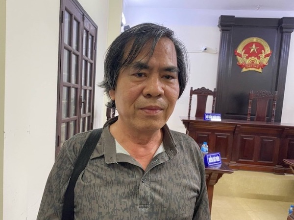 Cựu sinh viên đòi Đại học Kinh tế Quốc dân bồi thường hơn 43 tỷ đồng