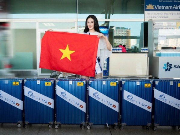 Hoa hậu Ý Nhi mang hơn 160 kg hành lý đến Ấn Độ thi Miss World