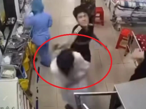 Nhân viên y tế BV Đa khoa Nam Định bị người nhà bệnh nhân đấm: Do có mâu thuẫn từ trước
