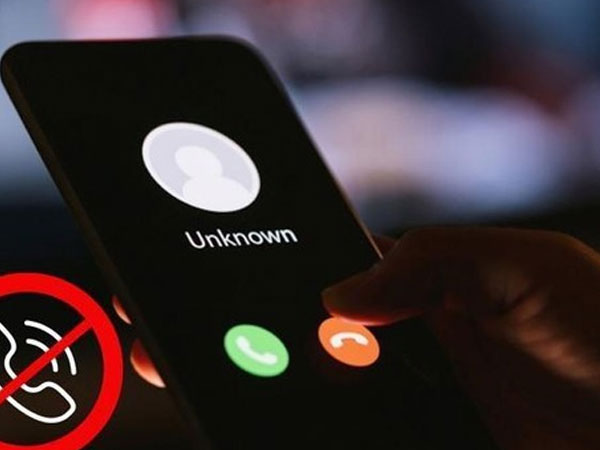 Nữ sinh viên bị công an dỏm đe dọa, dạy nói dối bố mẹ để chuyển 3 tỷ đồng