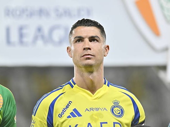 Al-Nassr hoãn đàm phán gia hạn hợp đồng với Ronaldo