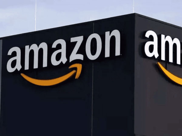 Cộng đồng mạng tẩy chay sàn thương mại điện tử Amazon vì Quốc kỳ Việt Nam