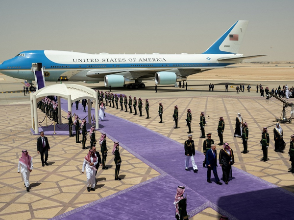 Ông Trump và câu hỏi hóc búa: Liệu có thể nhận máy bay 400 triệu USD từ Qatar?