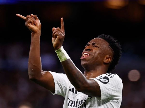 Vinicius thách thức FIFA, đối mặt án treo giò 2 năm