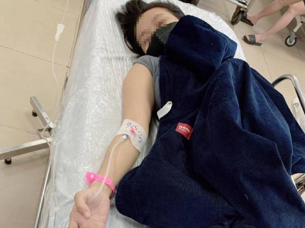 Cô gái 27 tuổi 'chết đi sống lại' sau cơn đột quỵ: Lời cảnh báo về lối sống hiện đại