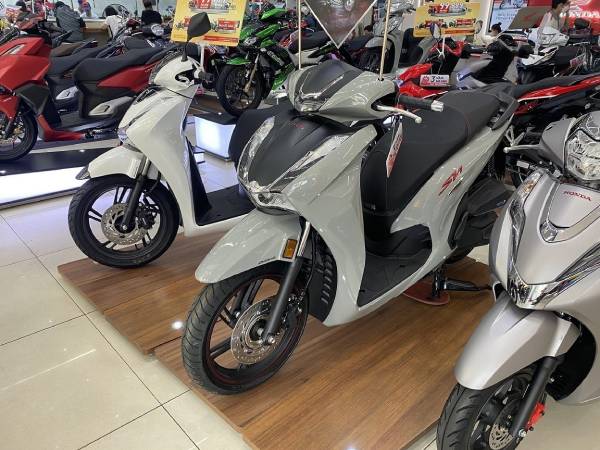 Bảng giá xe Honda SH 2025 giữa tháng 5/2025 siêu bình dân: SH 125i và SH 160i rẻ ngỡ ngàng hút khách