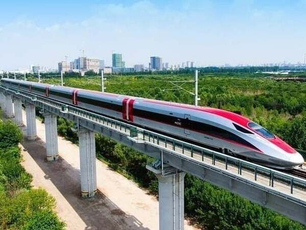 Chính phủ cho ý kiến về đề xuất đầu tư đường sắt cao tốc Bắc - Nam của VinSpeed