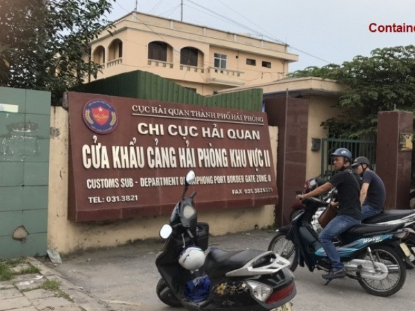 Truy tố cựu Chi Cục trưởng Hải quan II và hàng loạt cán bộ vì nhận hối lộ, tiếp tay buôn lậu hơn 1.800 tỷ đồng