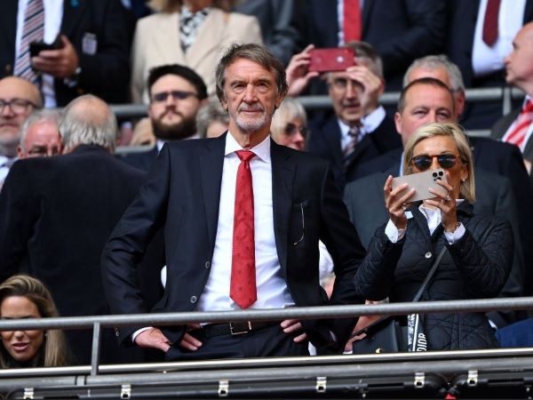 Sir Jim Ratcliffe mất 6 tỉ bảng sau hơn một năm tiếp quản Man Utd