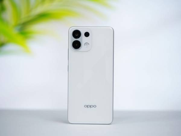 Đây là vua pin giá rẻ mới ra mắt, về Việt Nam chưa đầy 4 triệu, pin 7000 mAh áp đảo Galaxy S25 Ultra