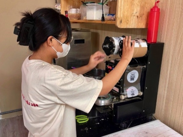 Người lao động thiệt đủ đường khi đi làm không có hợp đồng