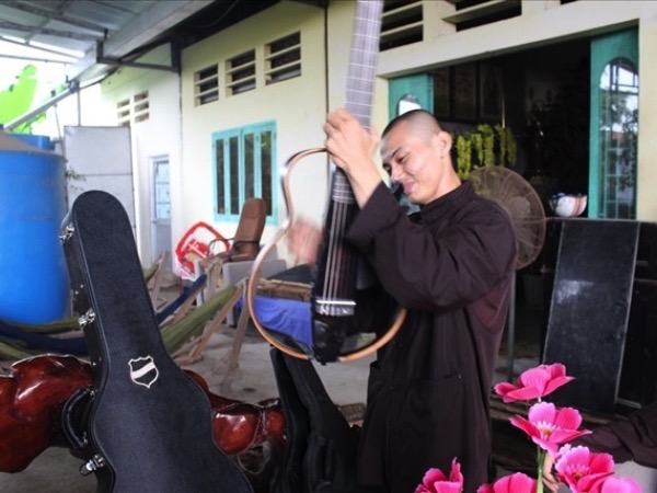 Cuộc sống kỳ dị bên trong Tịnh Thất Bồng Lai, hé lộ bí mật chấn động bị che giấu trong phòng bếp