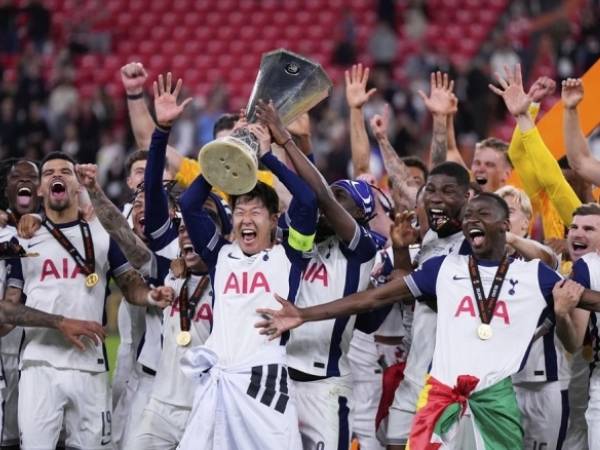 Đánh bại Man Utd, Tottenham vô địch Europa League sau 17 năm chờ đợi