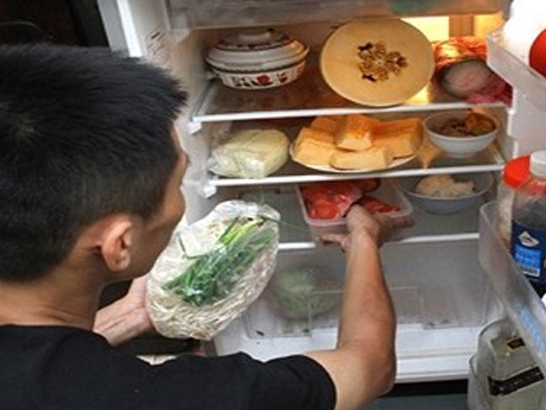 Cái chết đau lòng từ bữa ăn 'tiết kiệm': Cảnh báo sốc về thực phẩm để qua đêm