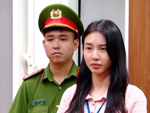 Hoa hậu Thùy Tiên bị tước danh hiệu 'Gương mặt trẻ Việt Nam tiêu biểu'