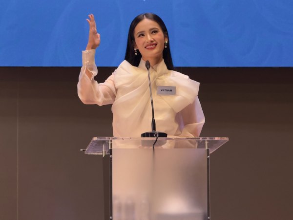 Ý Nhi liên tục thất bại ở Miss World 2025, fan lo lắng cho cơ hội vào Top 10