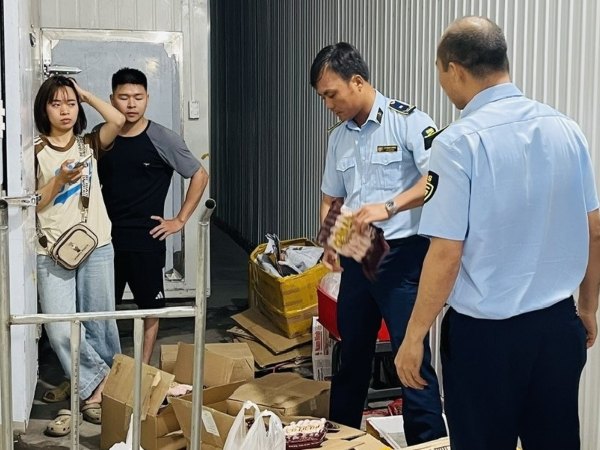 Vĩnh Phúc: liên tiếp phát hiện các cơ sở kinh doanh hàng lậu, hàng giả