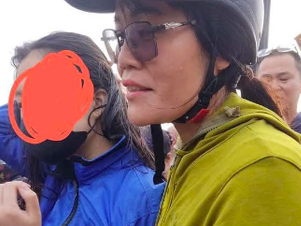 CĐM thót tim chứng kiến khoảnh khắc cô giáo lao mình xuống sông cứu nữ sinh tại Nam Định