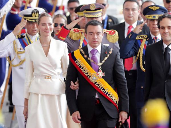 Daniel Noboa nhậm chức Tổng thống Ecuador, cam kết trấn áp tội phạm và thúc đẩy kinh tế
