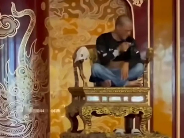 Kẻ xông vào Điện Thái Hòa, đập phá ngai vàng triều Nguyễn có dấu hiệu tâm thần thì có miễn phạt?