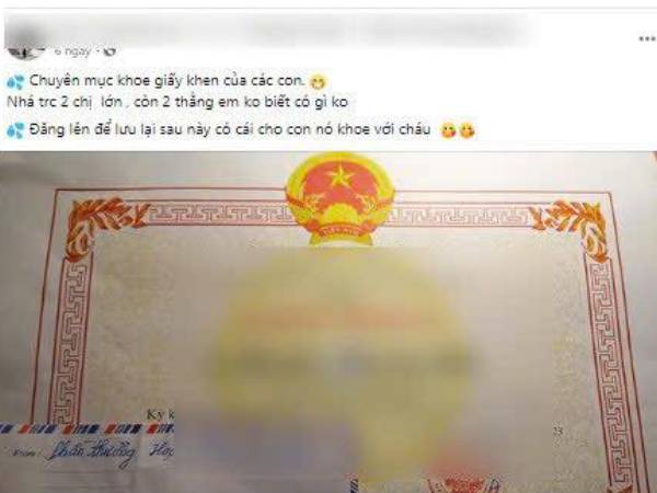 Phụ huynh cần cẩn trọng khi 'khoe' giấy khen của con lên mạng