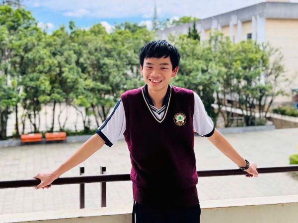 Nam sinh lớp 10 'gây sốt' tại Olympic Tin học Châu Á 2025: Giải bài toán chỉ với 4 dòng lệnh, đoạt HCB đầy thuyết phục